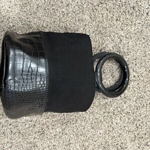 ANN TAYLOR Black Croc-Embossed Handbag with Circular Handles